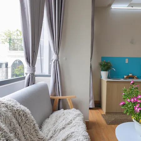 Cozy Studio In Phu Nhuan District Near District 1